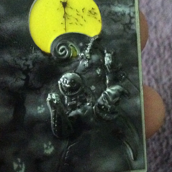 Nightmare Before Christmas sculpted pin - Picture 4 of 8